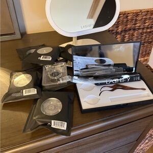 LASHIFY Eyelash Extension Set with Mirror and Tools
